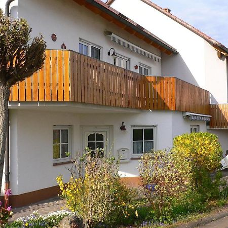 Gepflegte Ferienwohnung In Ruhiger Lage Bad Kissingen Luaran gambar